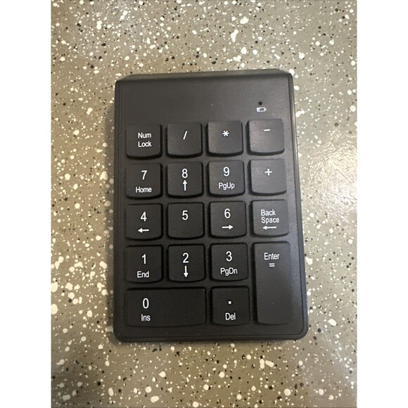 Mini - Wireless 2.4‎ GHz Ultra Slim Ergonomic Numeric Keypad - Picture 4 of 4